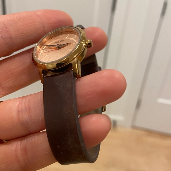 Minimalist Nixon rose gold face watch with brown leather band - Picture 5 of 5